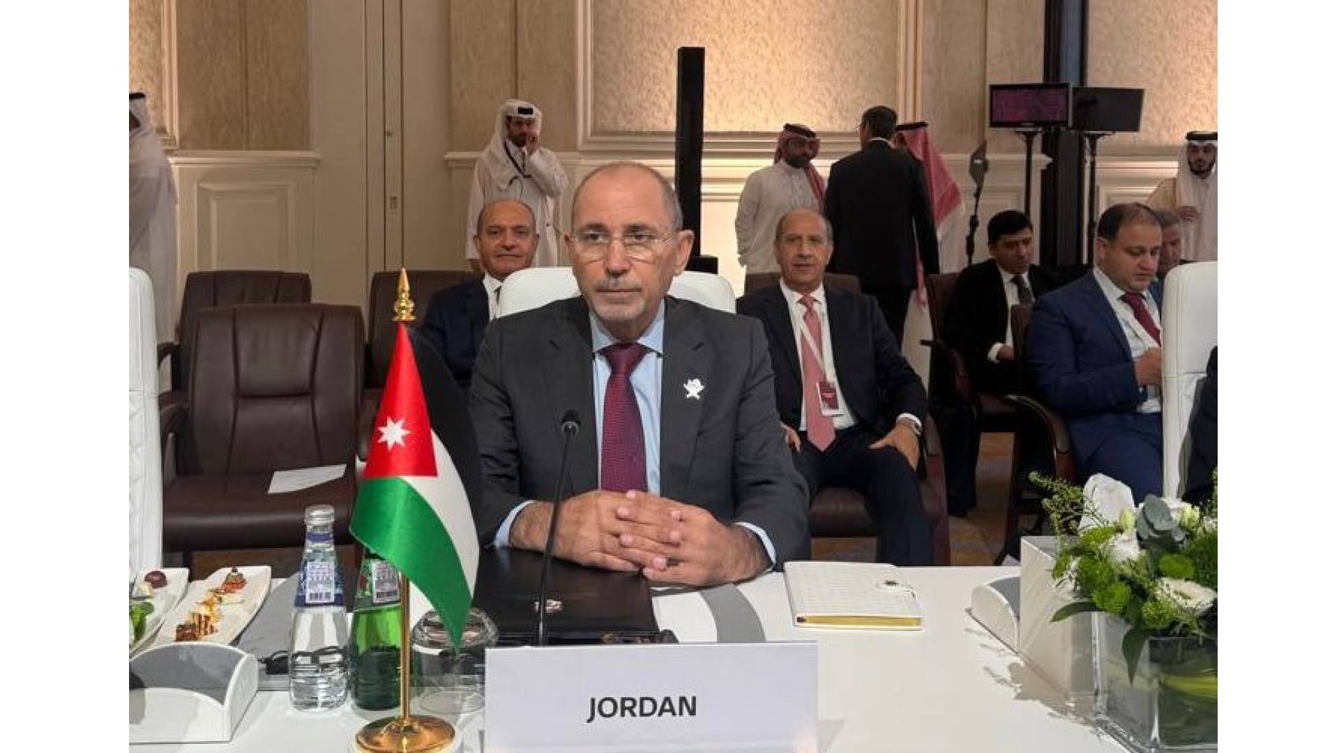 وزير الخارجية والتعاون الدولي أيمن الصفدي