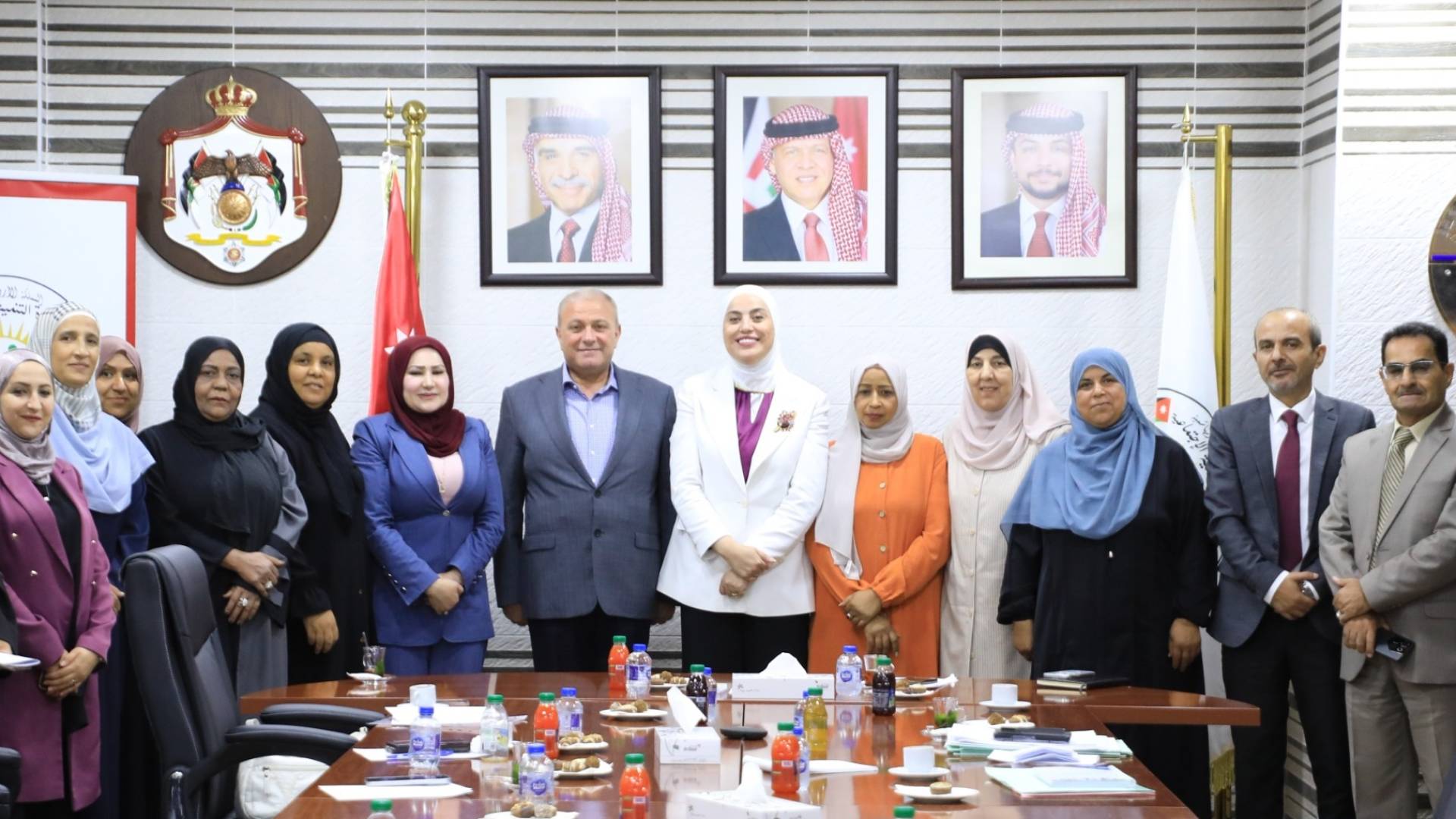 بني مصطفى تبحث مع "اتحاد المزارعات" تحديات التأمين الصحي والمواصلات للمرأة العاملة بالزراعة