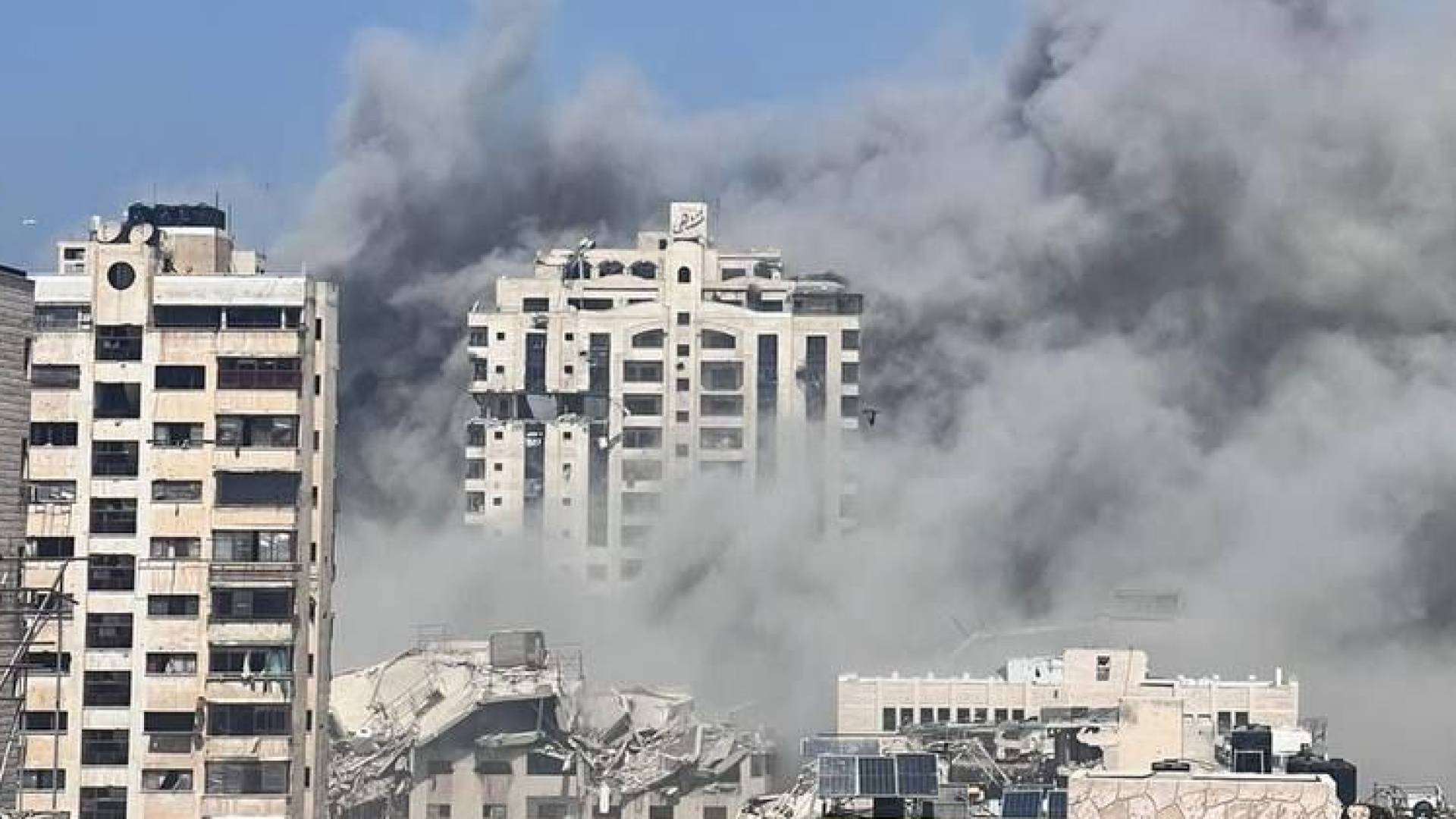 قصف برج المشتهى