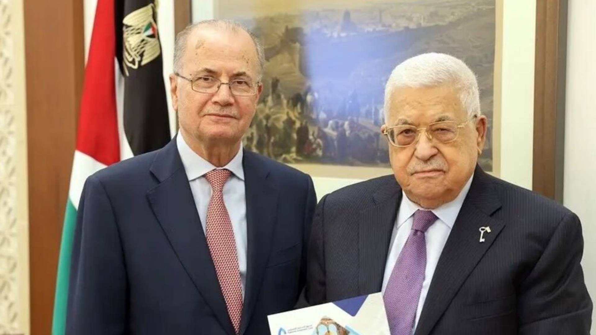 الرئيس الفلسطيني محمود عباس ورئيس الوزراء الفلسطيني محمد مصطفى