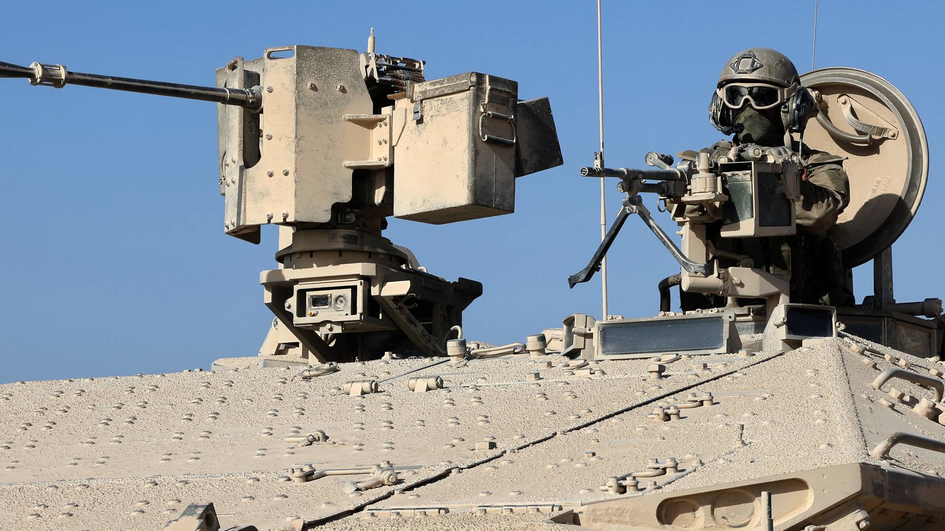 جندي من جيش الاحتلال