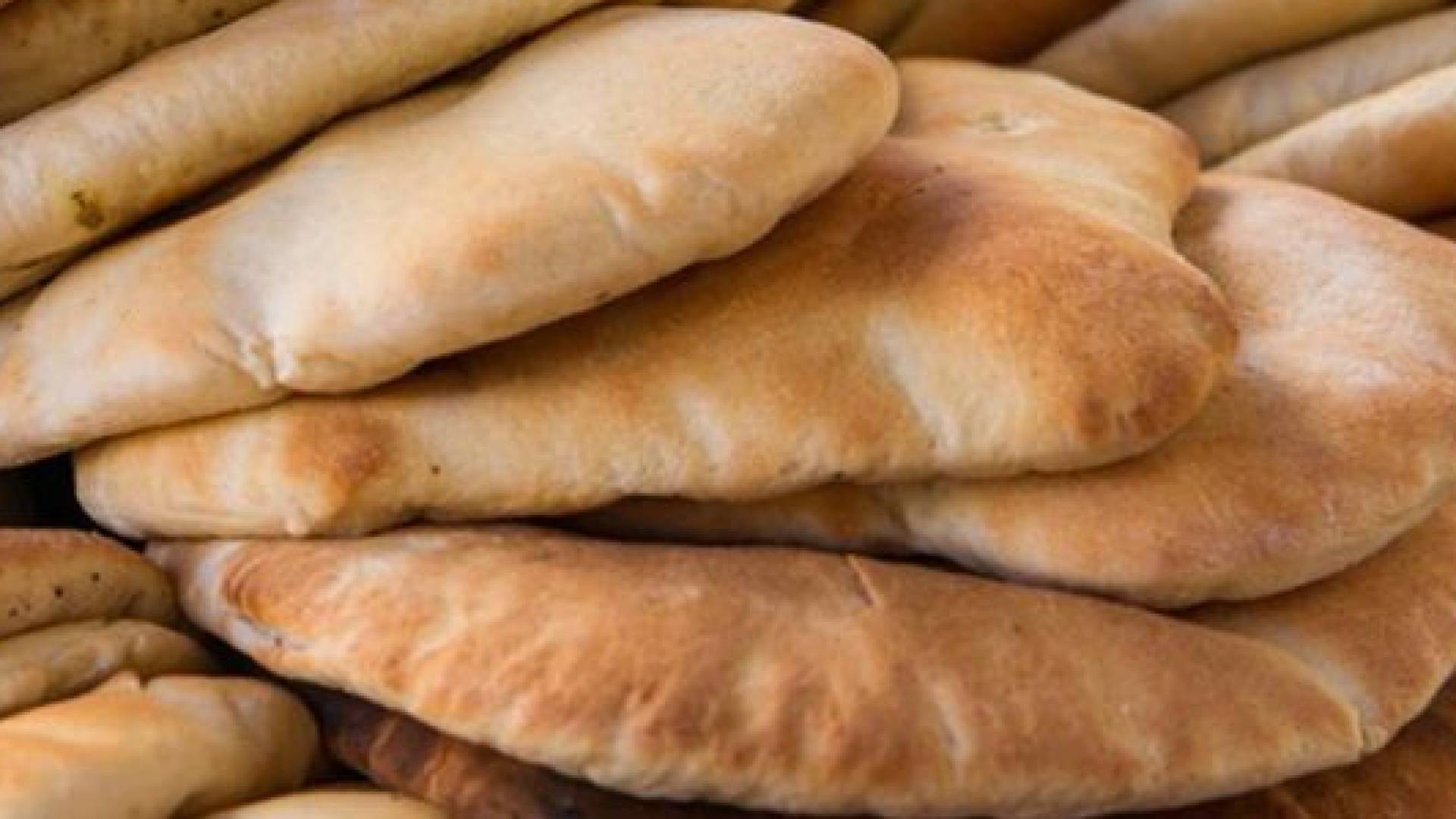 الحكومة تقرر تثبيت أسعار الخبز.. والقضاة يعلن تخصيص 180 مليون دينار لدعم الخبز والأعلاف