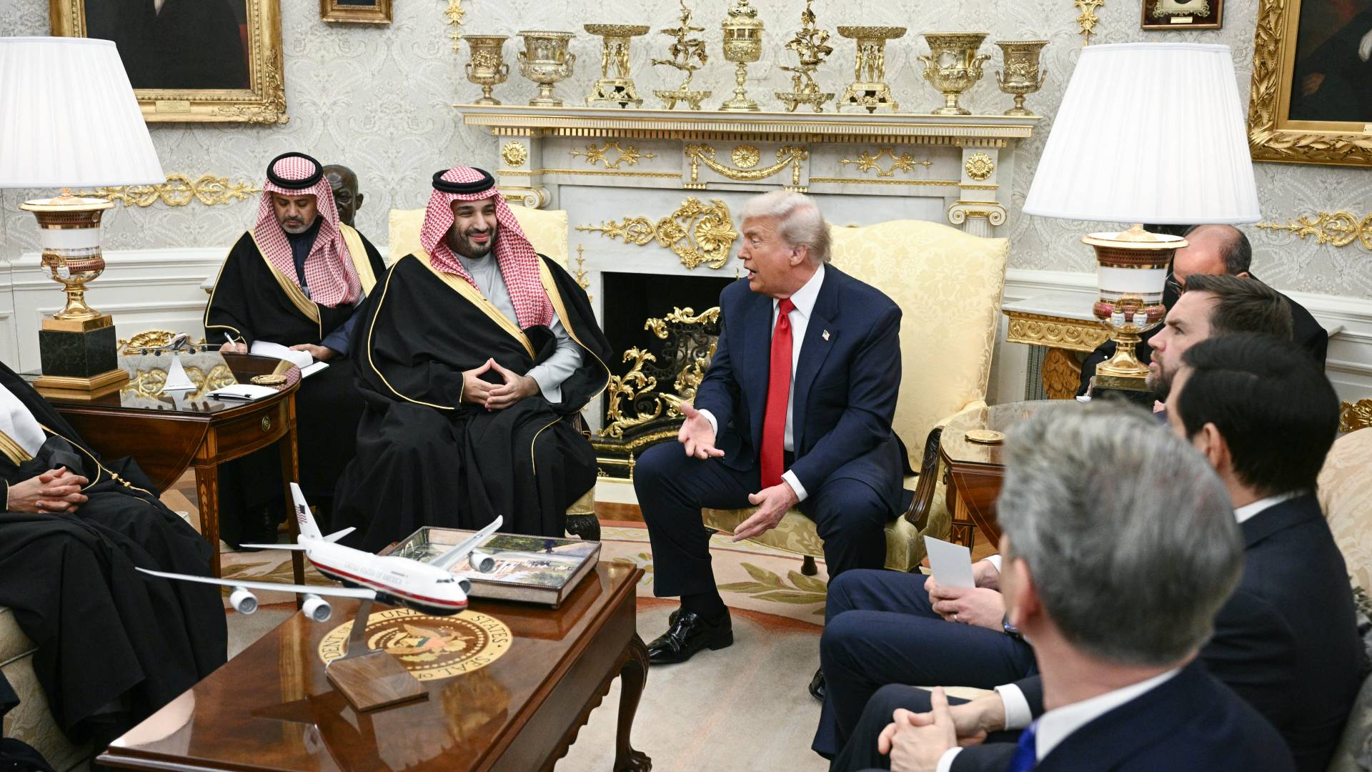 الرئيس الأمريكي دونالد ترمب وولي العهد السعودي الأمير محمد بن سلمان