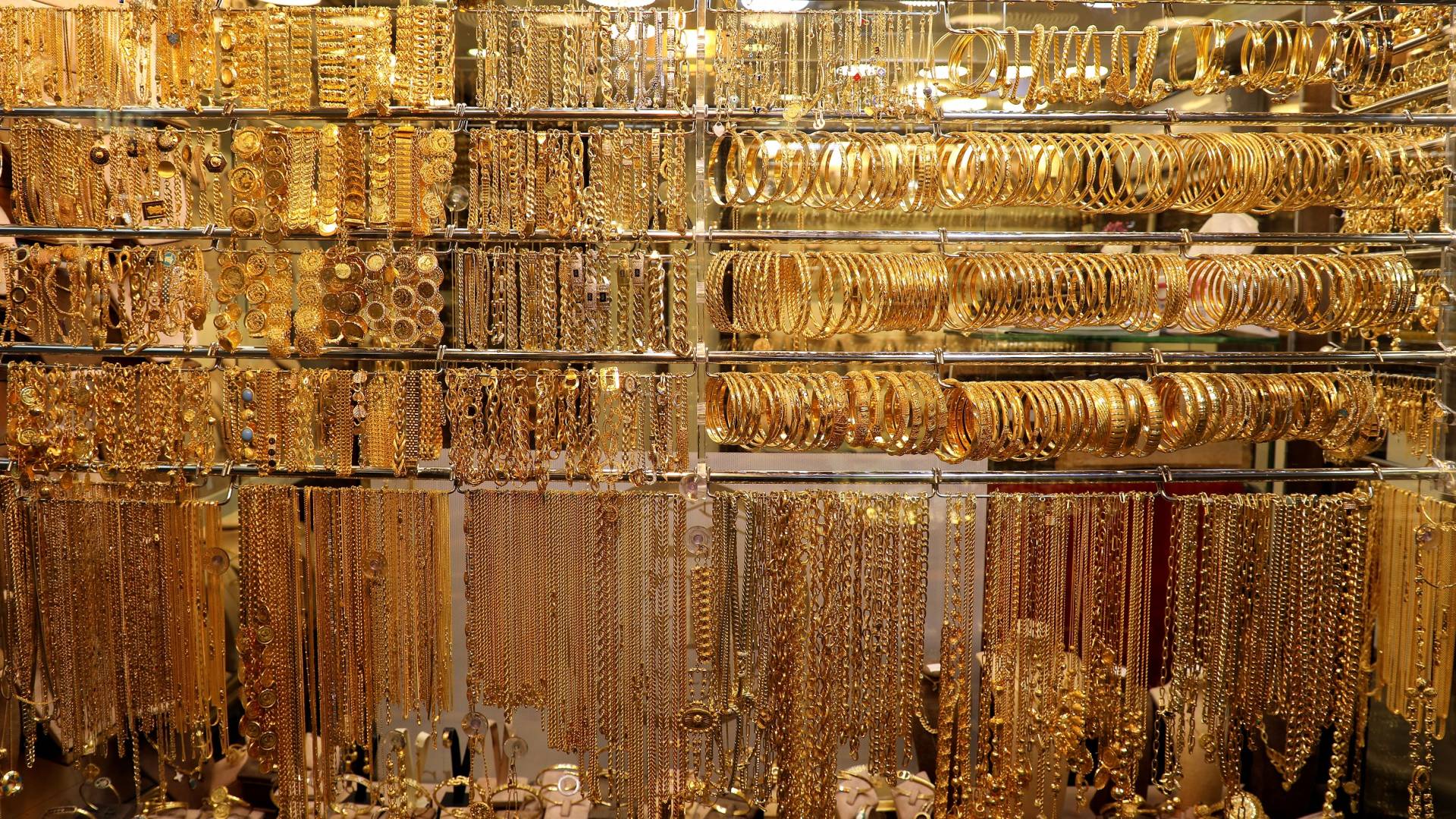 مجوهرات ذهبية