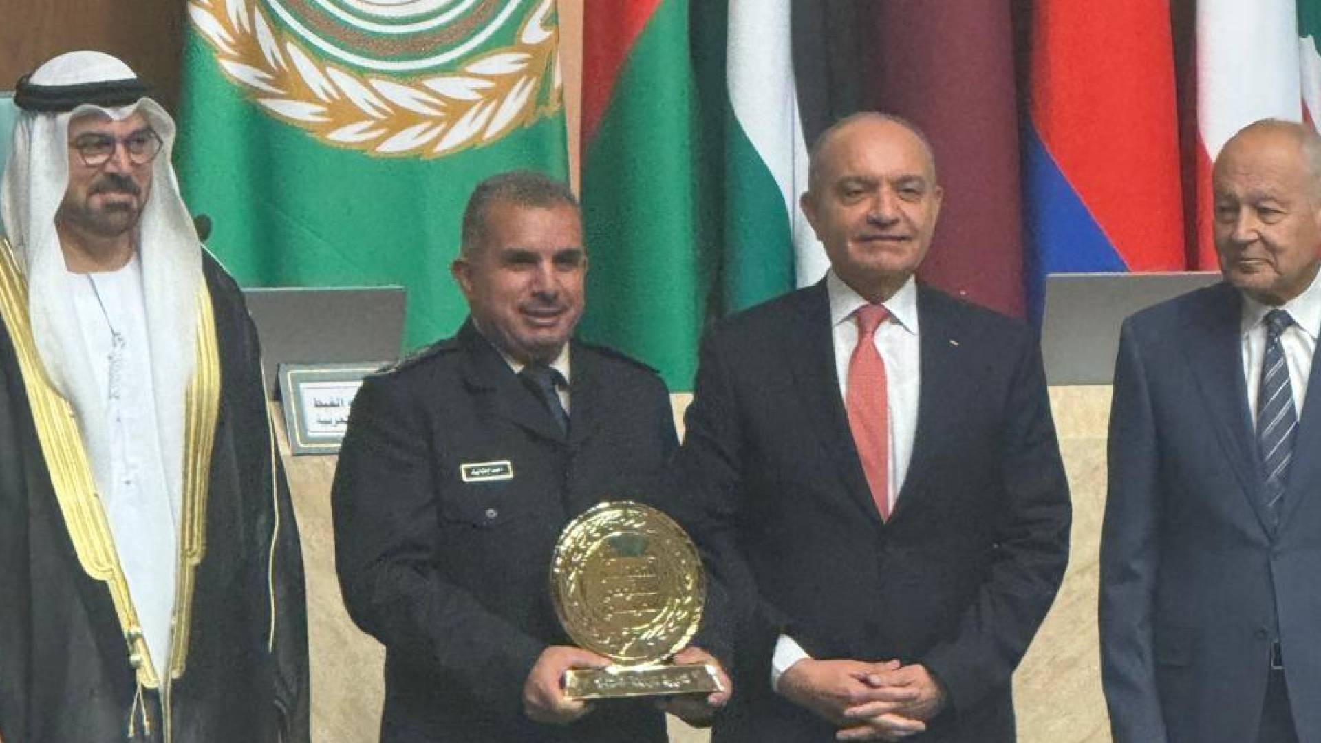 دائرة الجمارك الأردنية تفوز بجائزة أفضل مؤسسة حكومية عربية