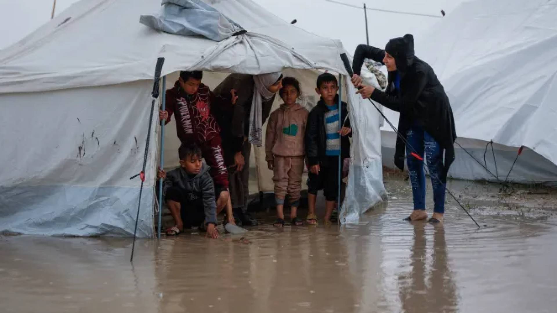 غرق خيام النازحين في قطاع غزة