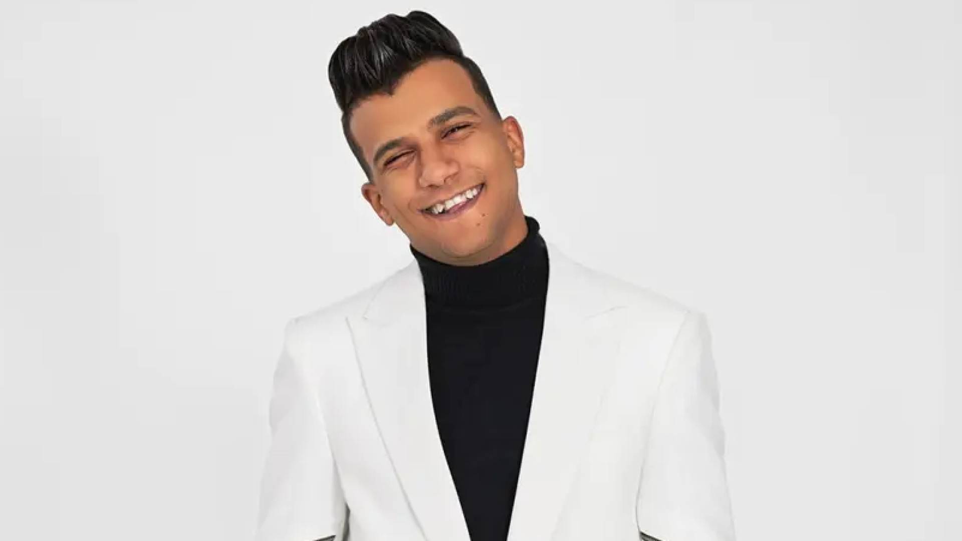 مطرب المهرجانات المصري عصام صاصا