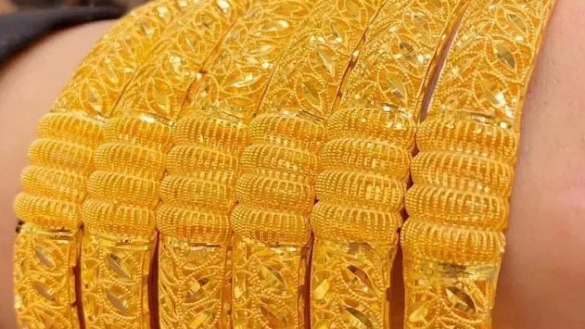 مجوهرات ذهبية