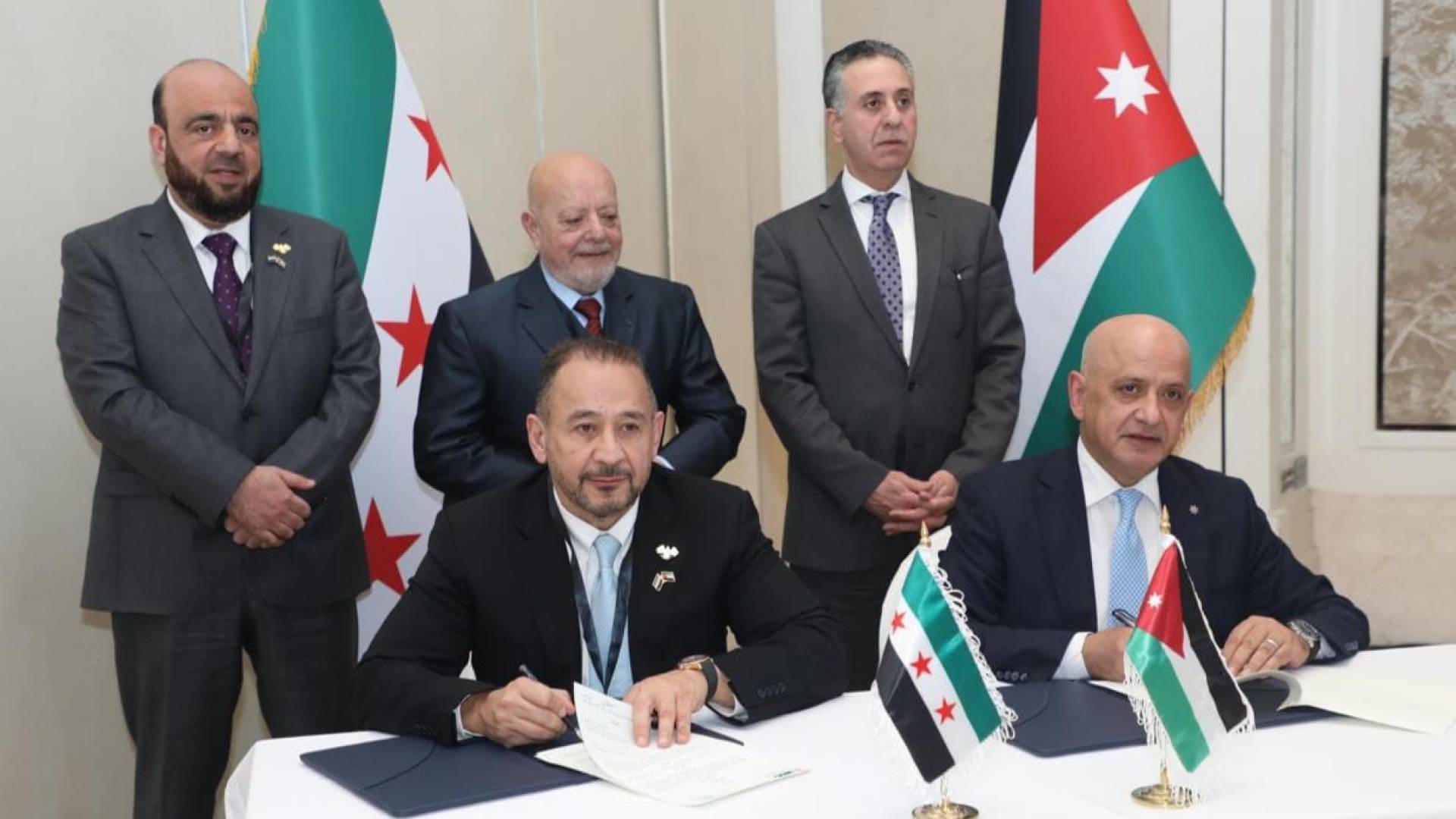 رئيس غرفة تجارة عمان العين خليل الحاج توفيق، ورئيس غرفة تجارة دمشق المهندس عصام الغريواتي