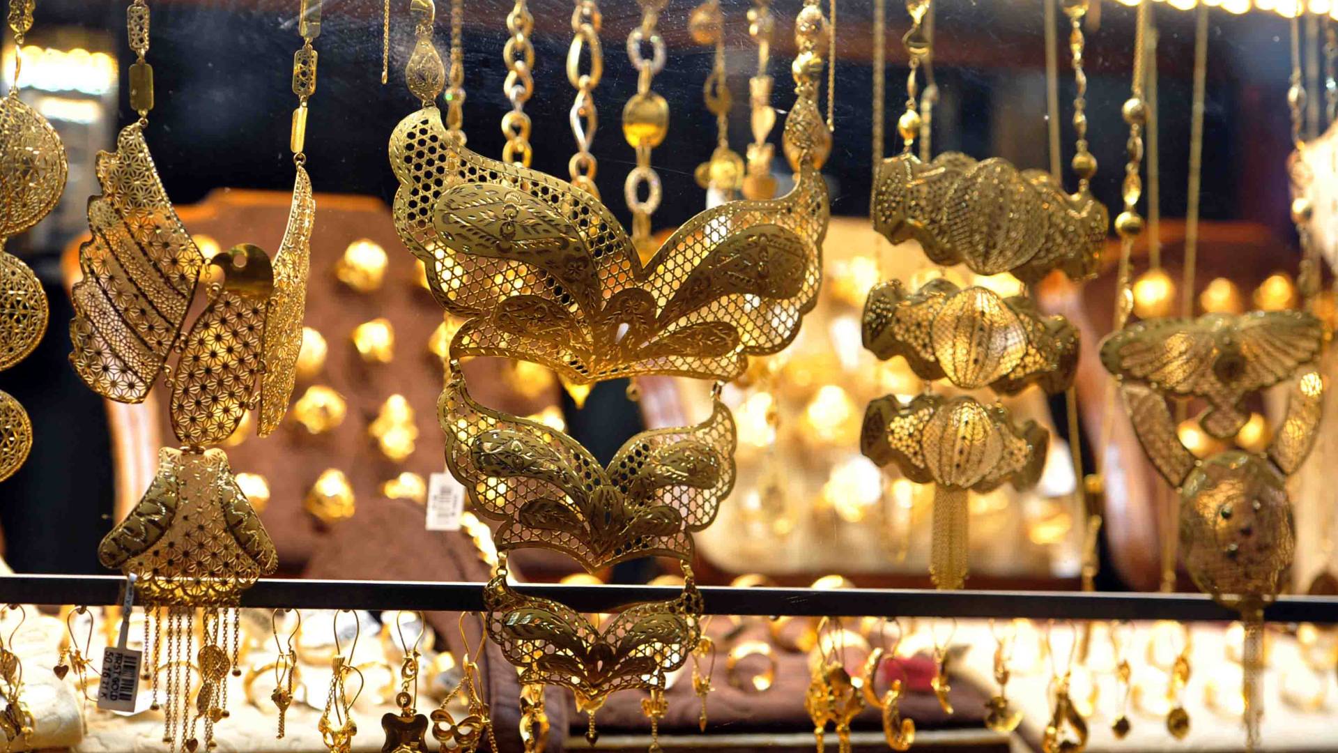 مجوهرات ذهبية