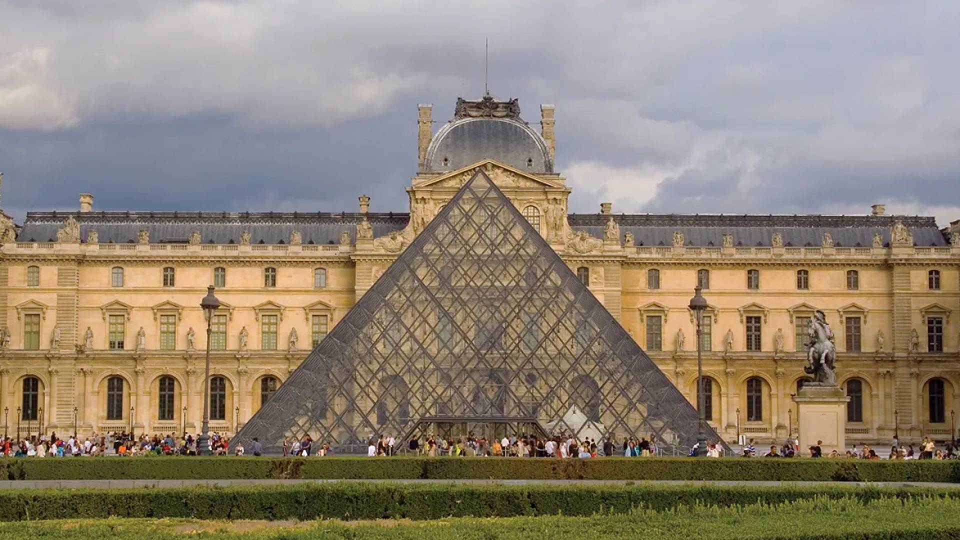 متحف اللوفر